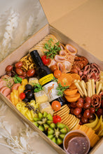 Load image into Gallery viewer, GRAZE BOX