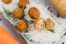 Load image into Gallery viewer, CHICKEN AND POTATO CROQUETTES
