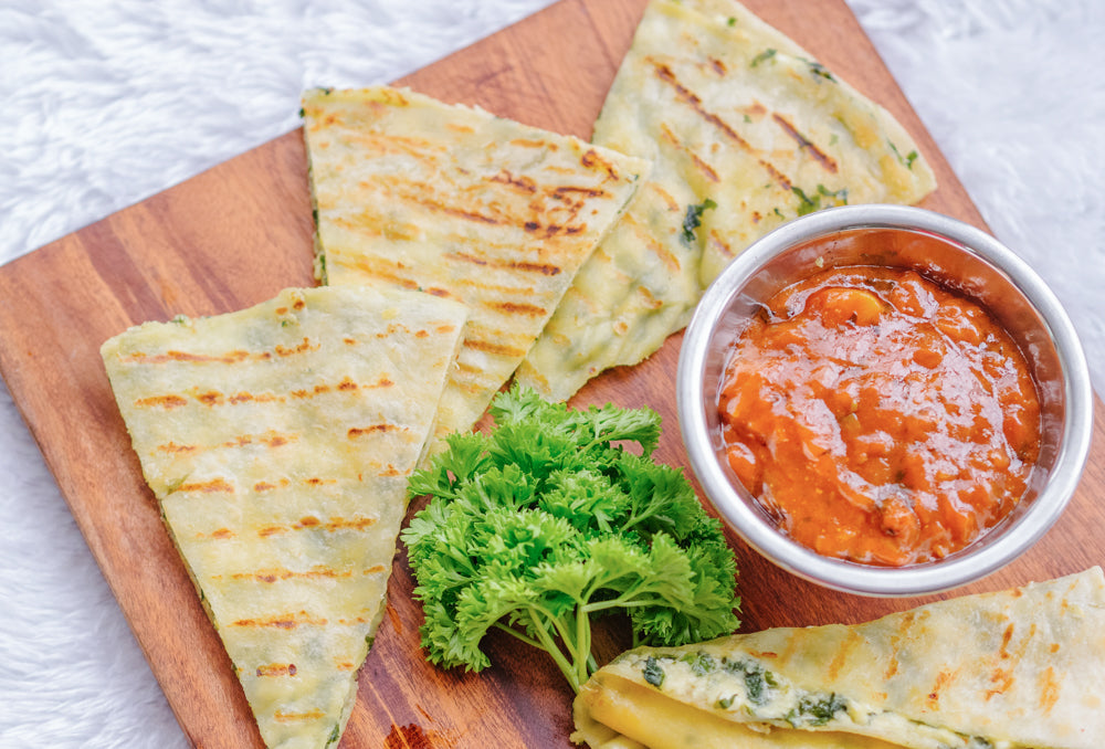 SPINACH AND CHEESE QUESADILLA